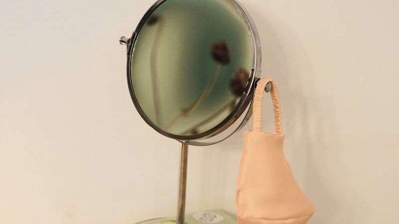 Magnifying Vanity Mirrors: A Must-Have for Detailed Skincare